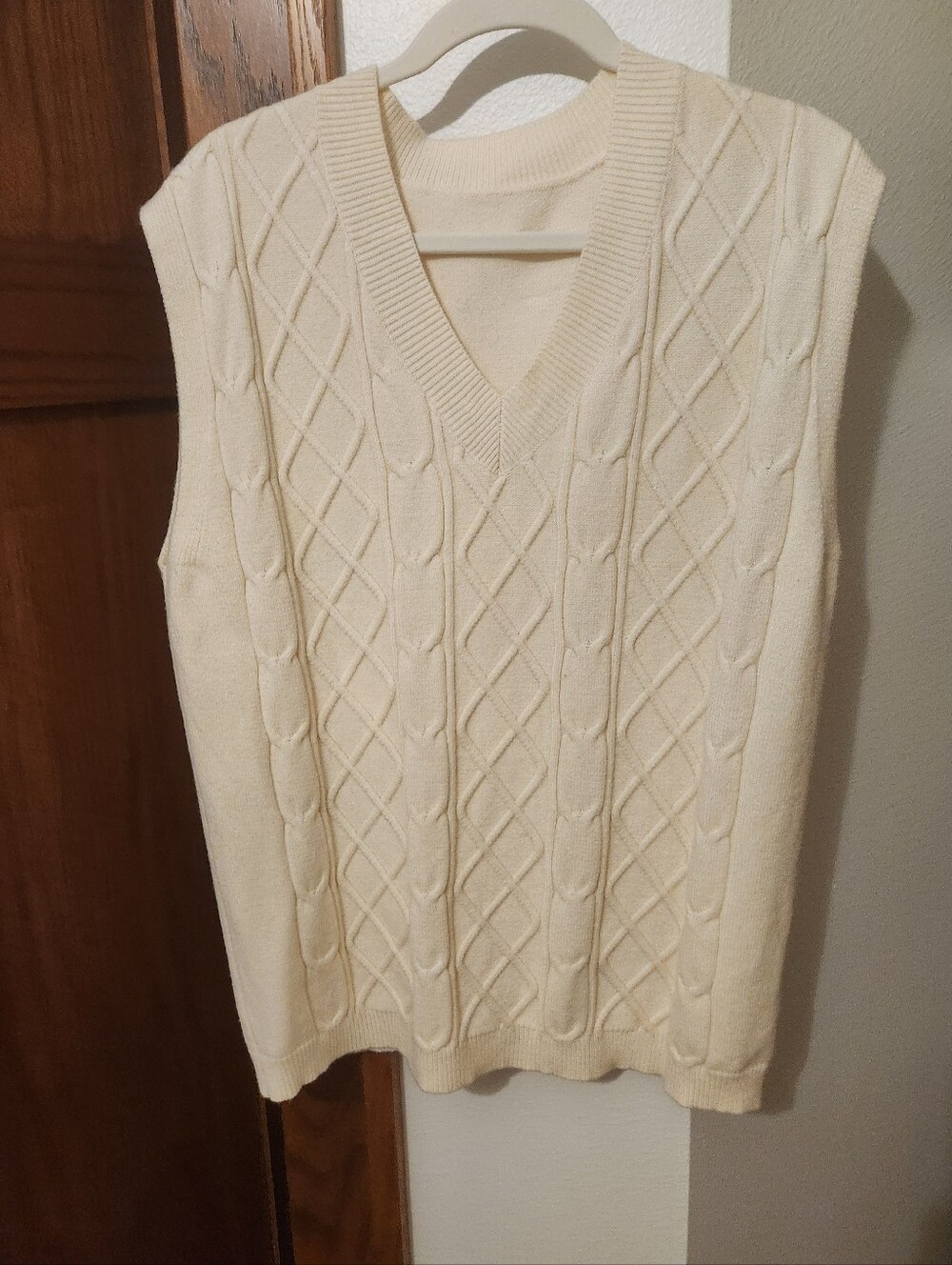 Cream Cable Knit V-Neck Sleeveless Sweater - Women